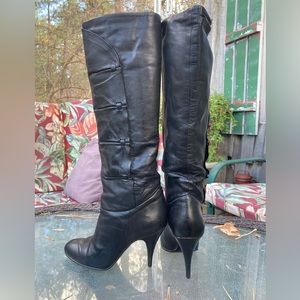 Beautiful Brazilian boots by Danelle! Scorpion Size 6 in good condition